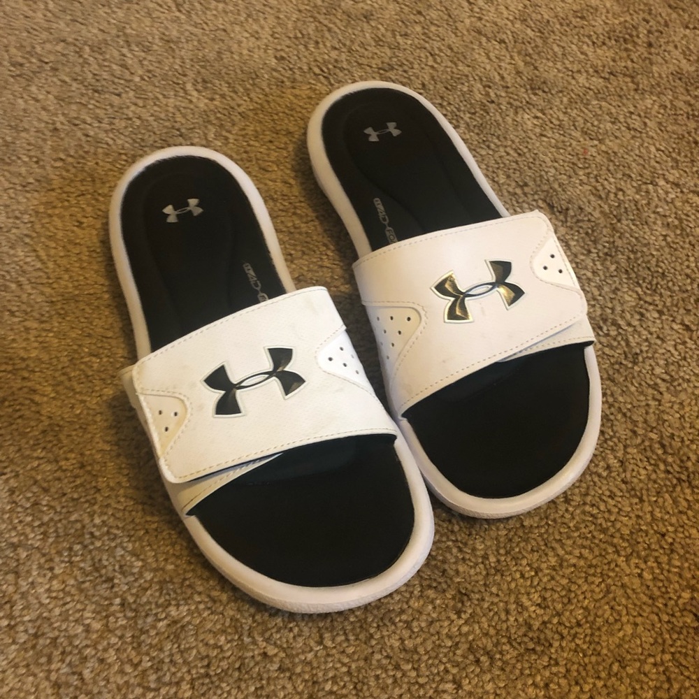 Under armour slides
